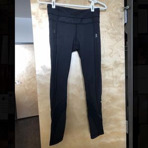 Lululemon 7/8” leggings size 4